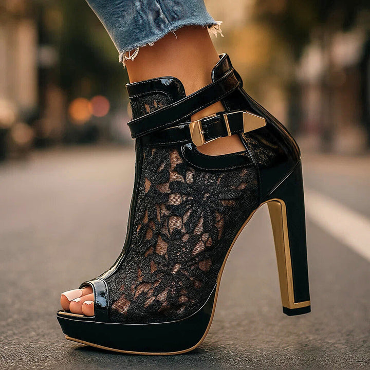 Diana | Elegant Lace Pumps