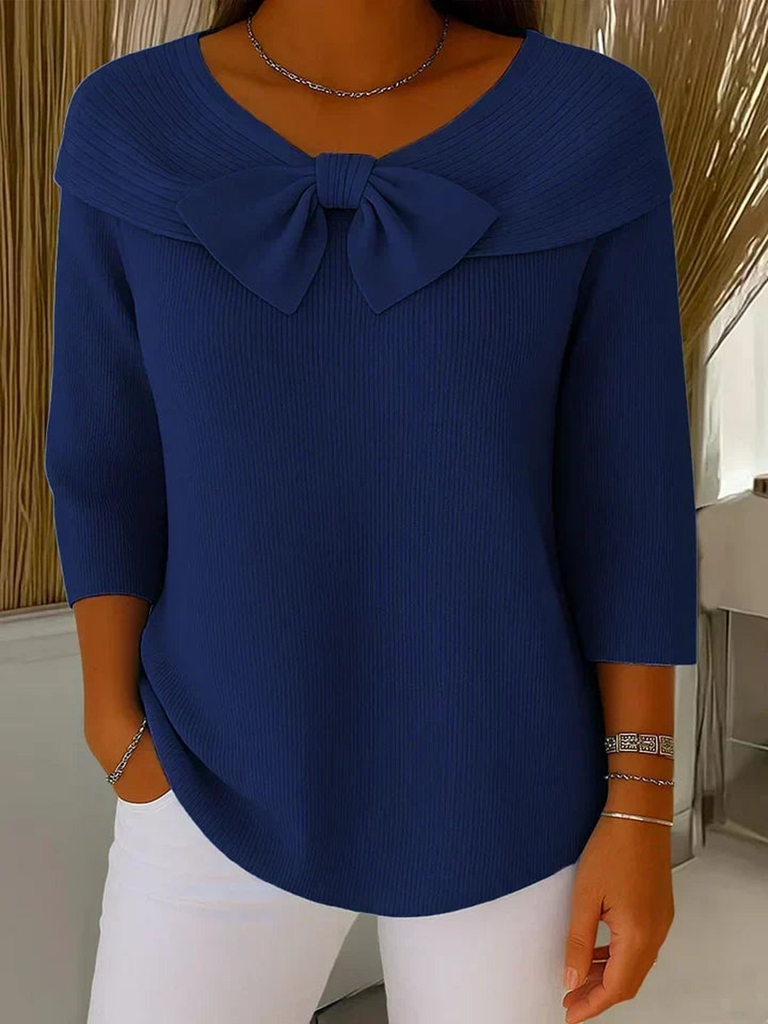 Tula | Sweater with Bow and Round Neckline